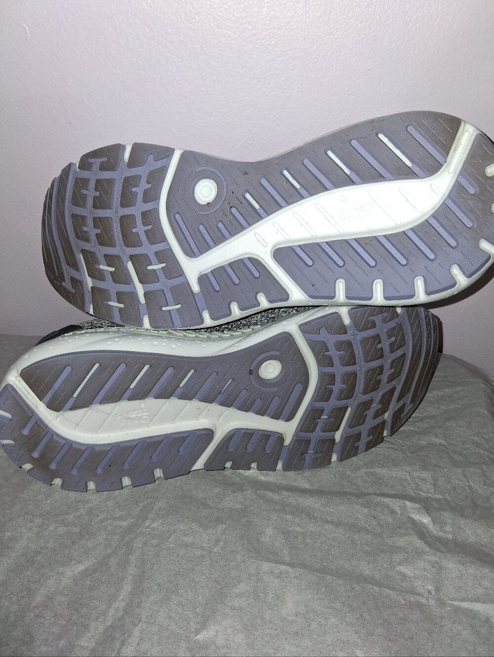 Brooks Women's Ariel 24 GTS 10.5B - Picture 7 of 7